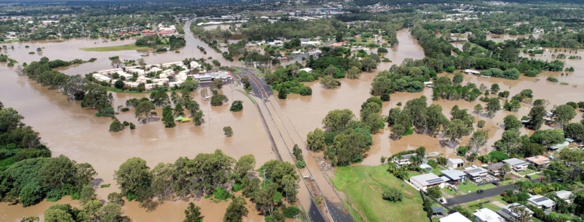 Image_Larry Storey Bridge Waterford in flood